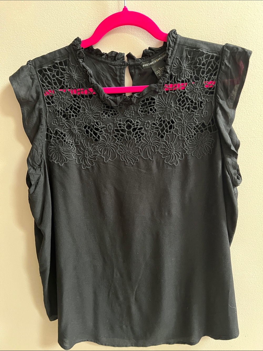 Preswick & Moore Black Floral Lace Yoke Sleeveless Top